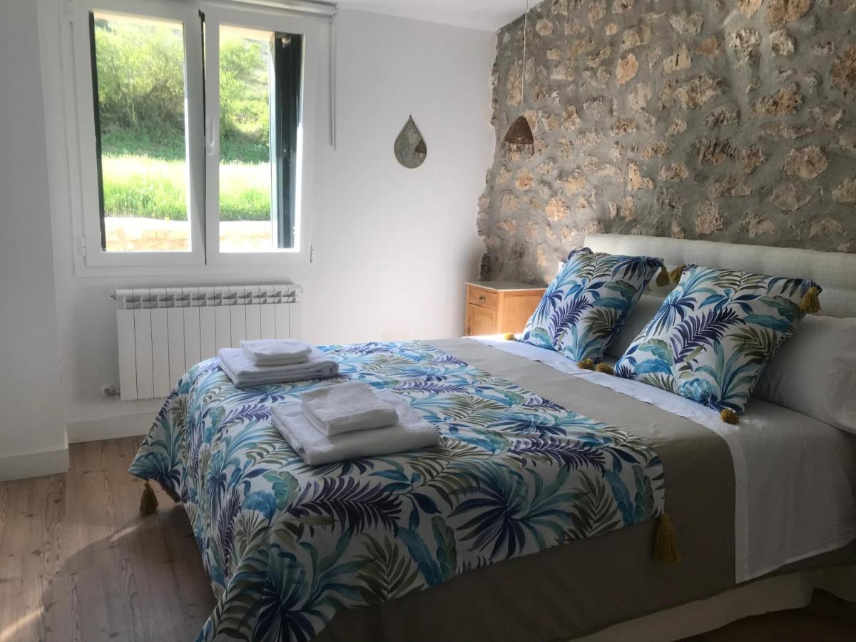 El Pecu Casa Rural Starfamiliar Bustillo Del Paramo Eksteriør billede