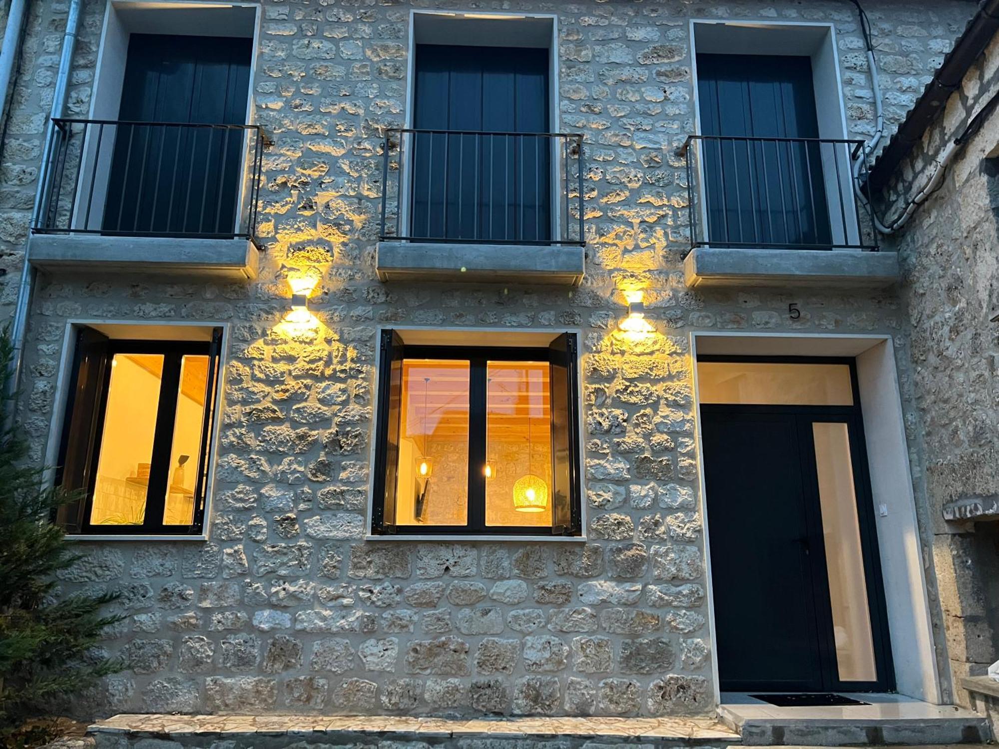 El Pecu Casa Rural Starfamiliar Bustillo Del Paramo Eksteriør billede
