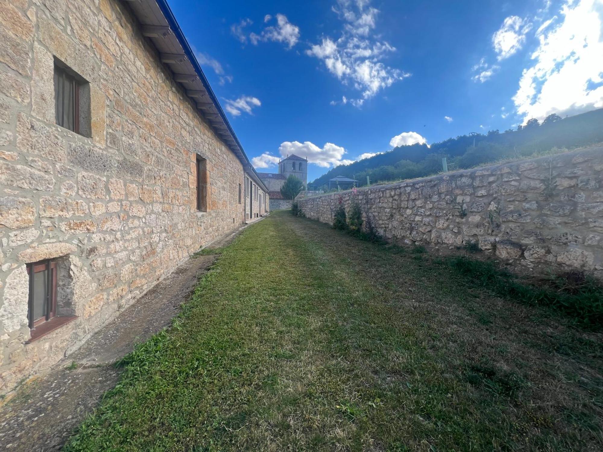 El Pecu Casa Rural Starfamiliar Bustillo Del Paramo Eksteriør billede