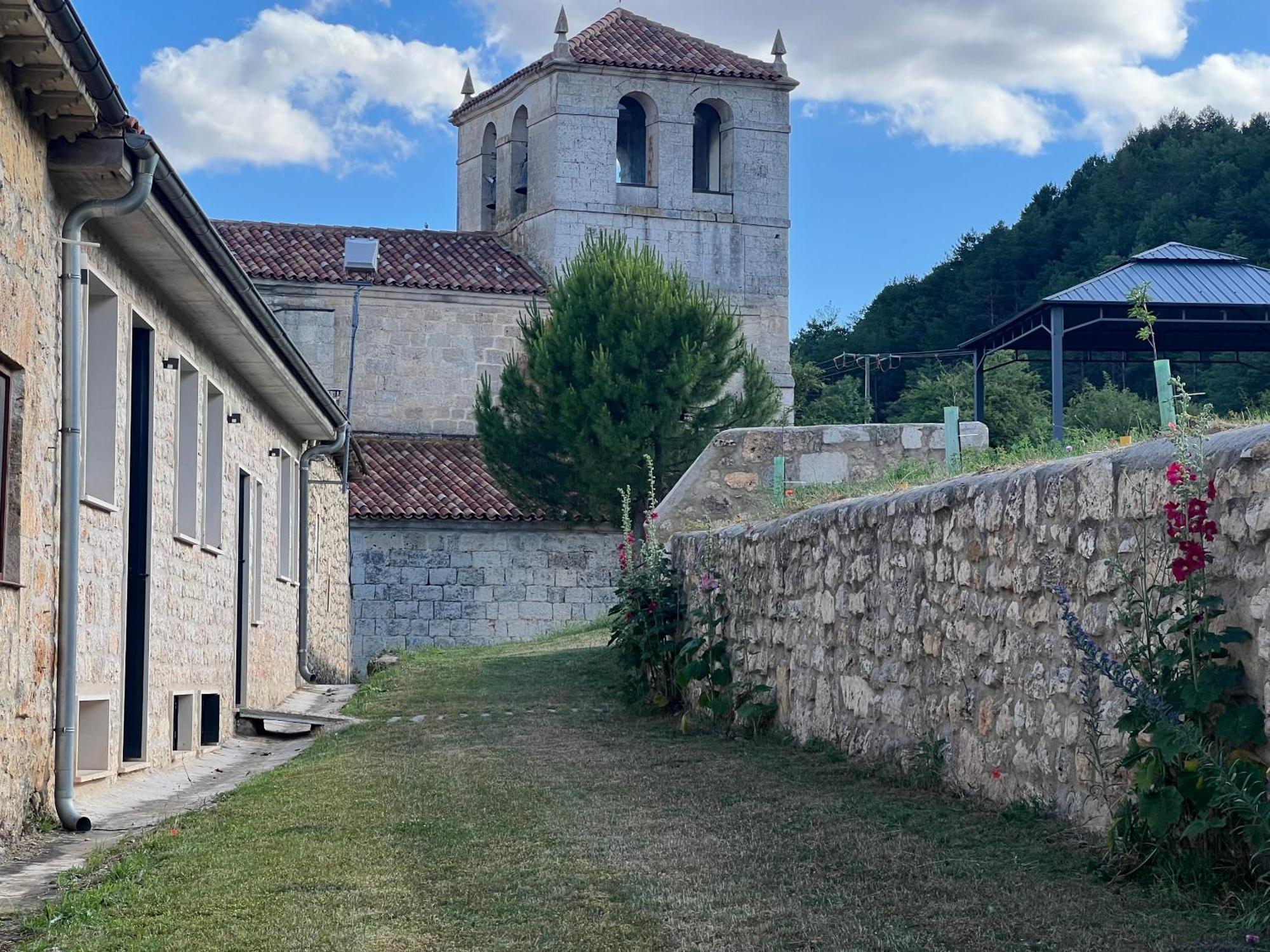 El Pecu Casa Rural Starfamiliar Bustillo Del Paramo Eksteriør billede